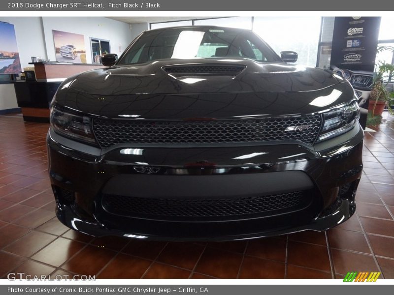 Pitch Black / Black 2016 Dodge Charger SRT Hellcat