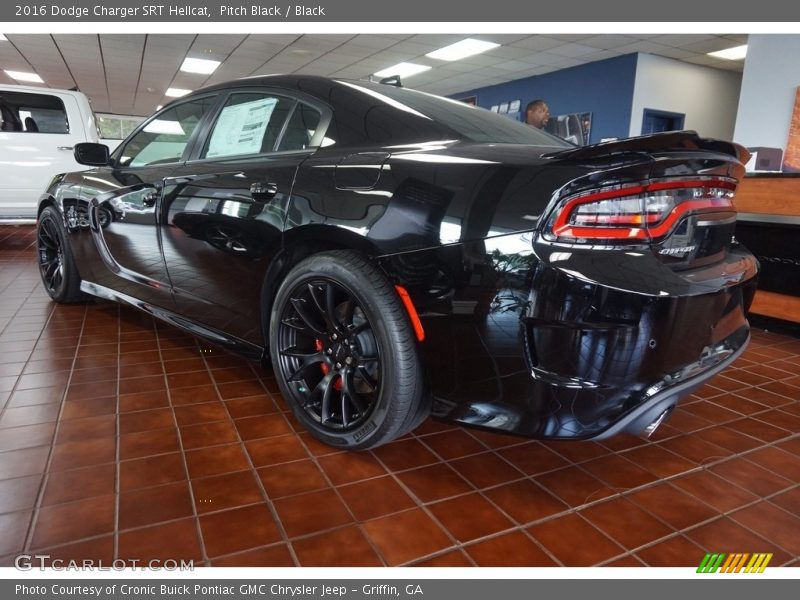 Pitch Black / Black 2016 Dodge Charger SRT Hellcat