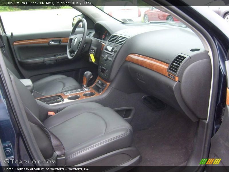 Midnight Blue / Black 2009 Saturn Outlook XR AWD