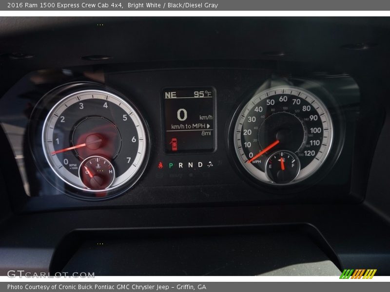 Bright White / Black/Diesel Gray 2016 Ram 1500 Express Crew Cab 4x4