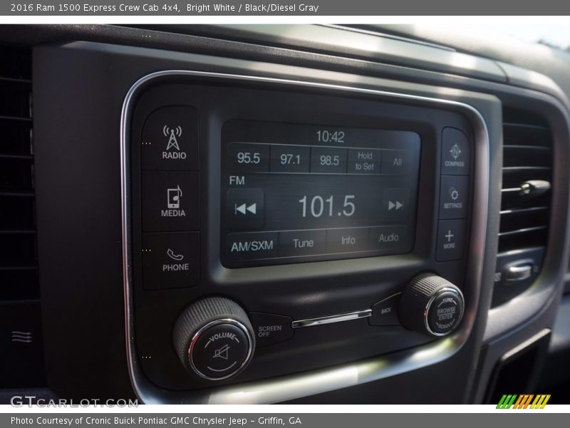 Bright White / Black/Diesel Gray 2016 Ram 1500 Express Crew Cab 4x4