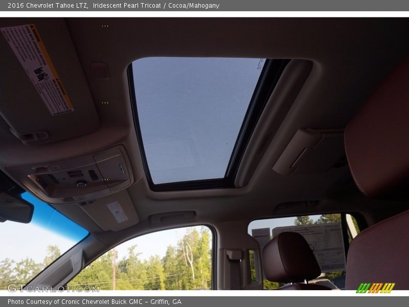 Iridescent Pearl Tricoat / Cocoa/Mahogany 2016 Chevrolet Tahoe LTZ