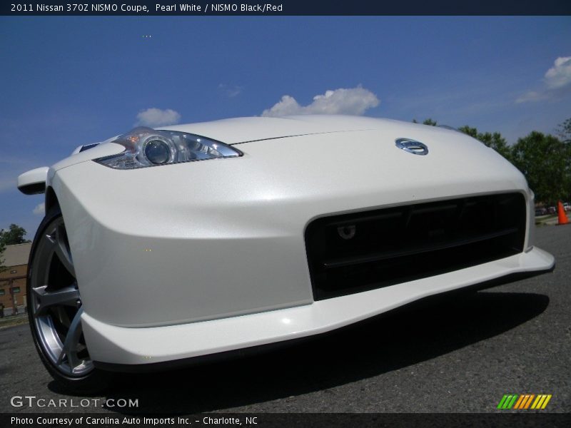 Pearl White / NISMO Black/Red 2011 Nissan 370Z NISMO Coupe