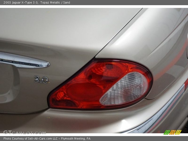 Topaz Metallic / Sand 2003 Jaguar X-Type 3.0