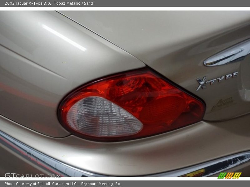 Topaz Metallic / Sand 2003 Jaguar X-Type 3.0