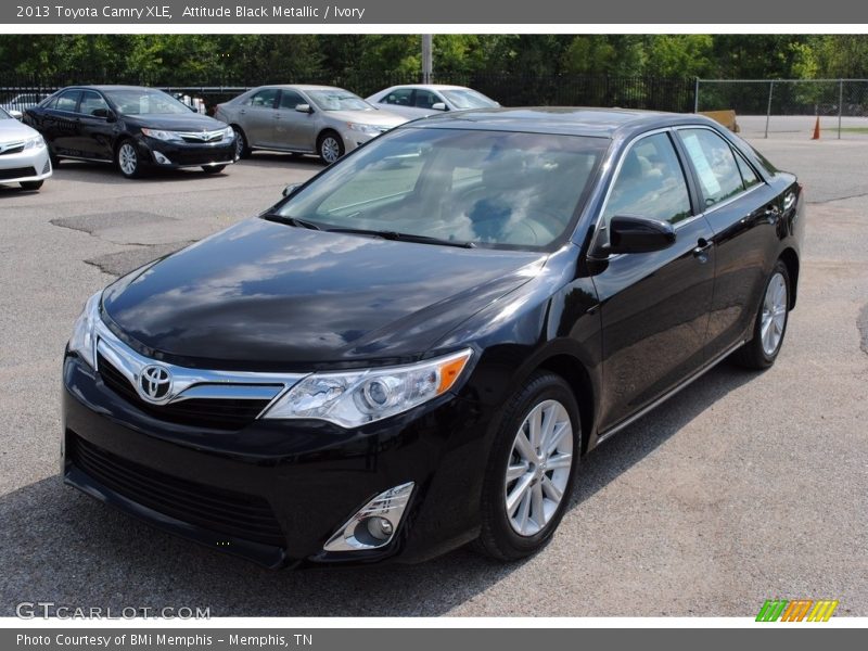 Attitude Black Metallic / Ivory 2013 Toyota Camry XLE
