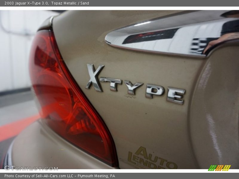 Topaz Metallic / Sand 2003 Jaguar X-Type 3.0