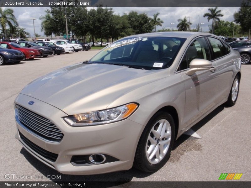 Tectonic Metallic / Dune 2016 Ford Fusion SE