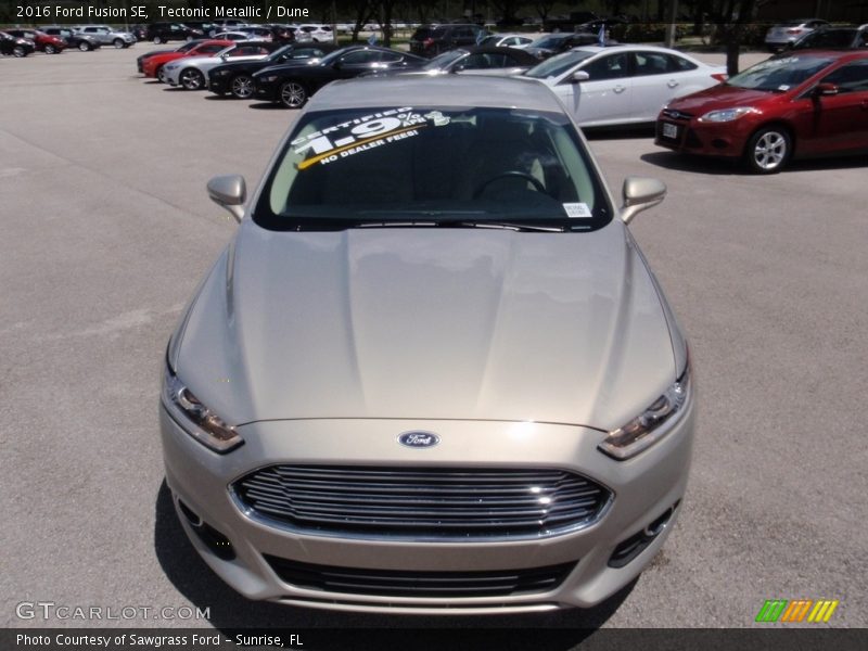 Tectonic Metallic / Dune 2016 Ford Fusion SE