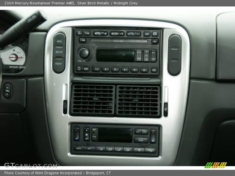 Silver Birch Metallic / Midnight Grey 2004 Mercury Mountaineer Premier AWD