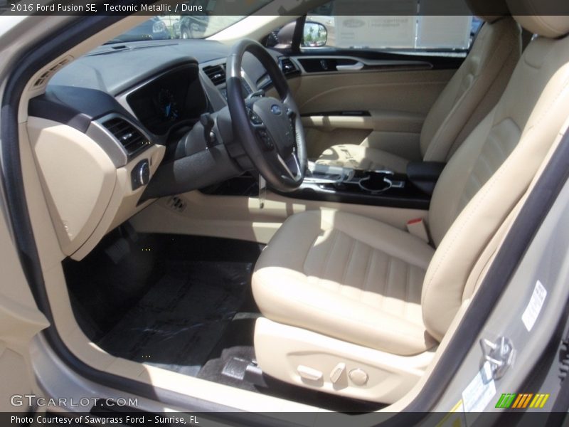 Tectonic Metallic / Dune 2016 Ford Fusion SE