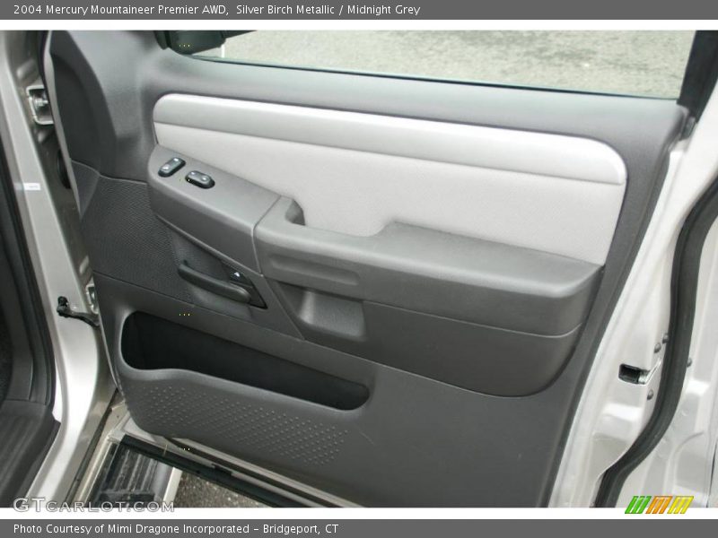 Silver Birch Metallic / Midnight Grey 2004 Mercury Mountaineer Premier AWD