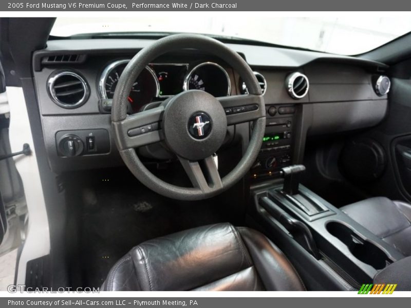 Performance White / Dark Charcoal 2005 Ford Mustang V6 Premium Coupe