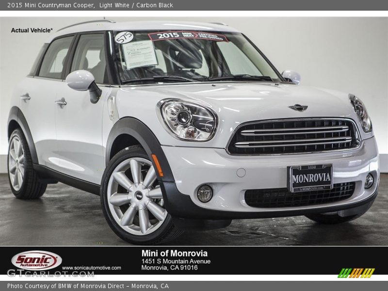 Light White / Carbon Black 2015 Mini Countryman Cooper