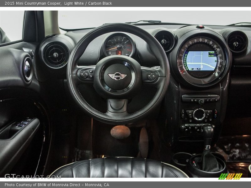 Light White / Carbon Black 2015 Mini Countryman Cooper