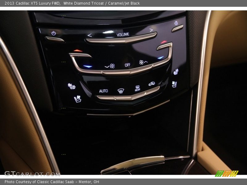 White Diamond Tricoat / Caramel/Jet Black 2013 Cadillac XTS Luxury FWD