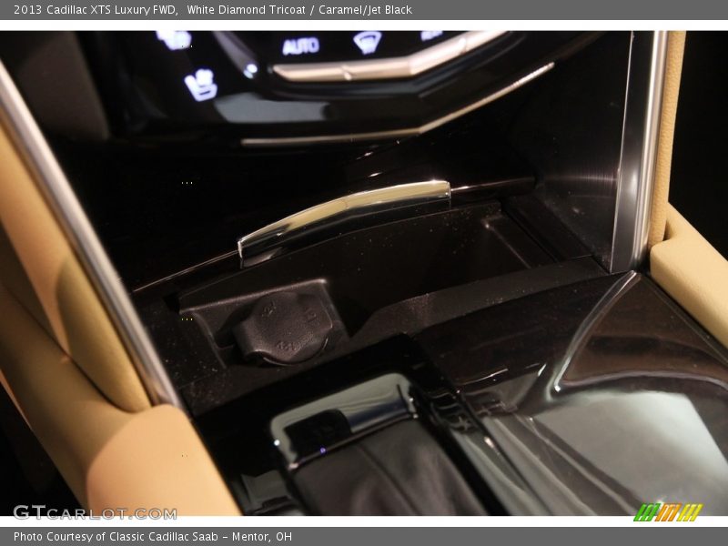 White Diamond Tricoat / Caramel/Jet Black 2013 Cadillac XTS Luxury FWD