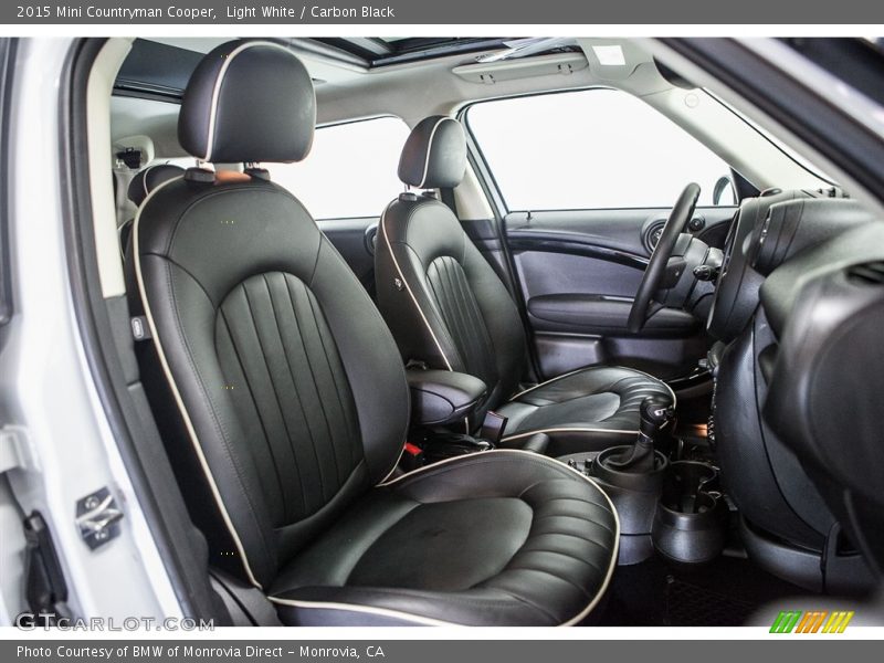Light White / Carbon Black 2015 Mini Countryman Cooper