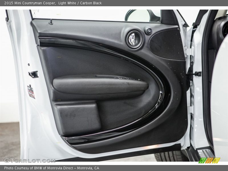 Light White / Carbon Black 2015 Mini Countryman Cooper