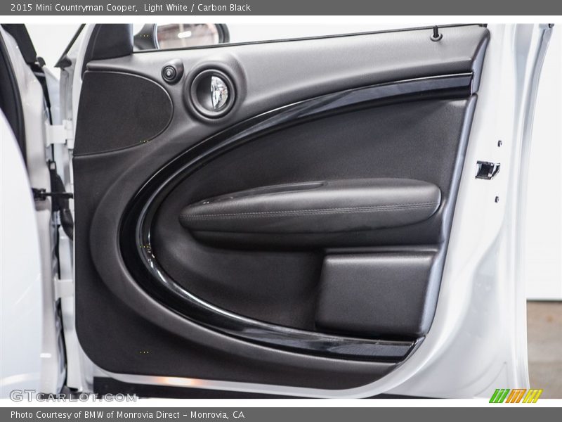 Light White / Carbon Black 2015 Mini Countryman Cooper