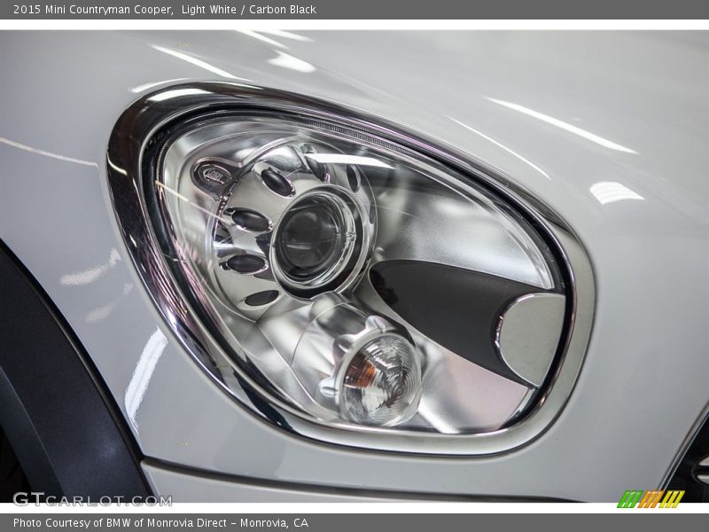 Light White / Carbon Black 2015 Mini Countryman Cooper