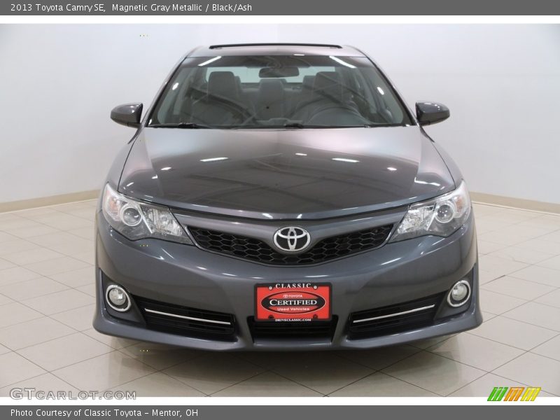 Magnetic Gray Metallic / Black/Ash 2013 Toyota Camry SE