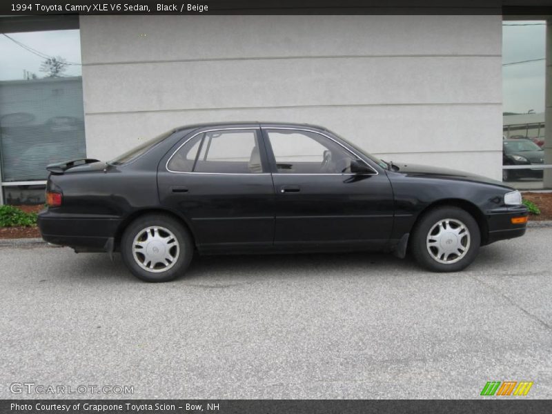 Black / Beige 1994 Toyota Camry XLE V6 Sedan