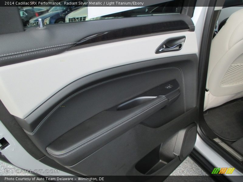 Radiant Silver Metallic / Light Titanium/Ebony 2014 Cadillac SRX Performance