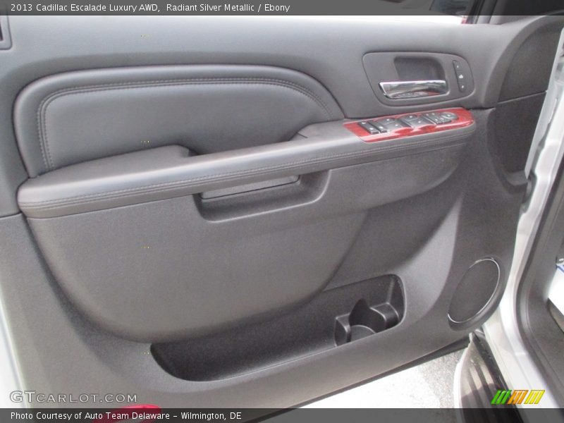 Radiant Silver Metallic / Ebony 2013 Cadillac Escalade Luxury AWD
