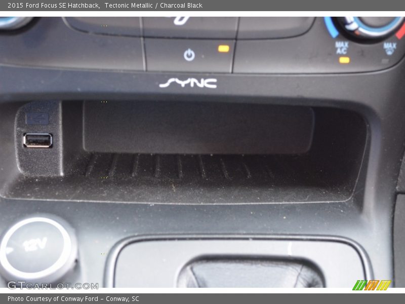 Tectonic Metallic / Charcoal Black 2015 Ford Focus SE Hatchback