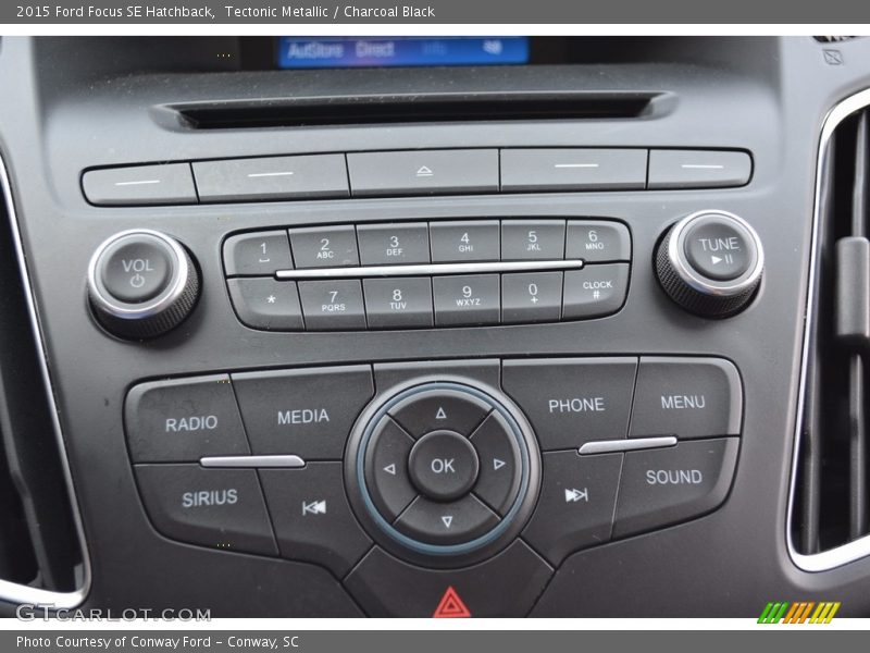 Tectonic Metallic / Charcoal Black 2015 Ford Focus SE Hatchback