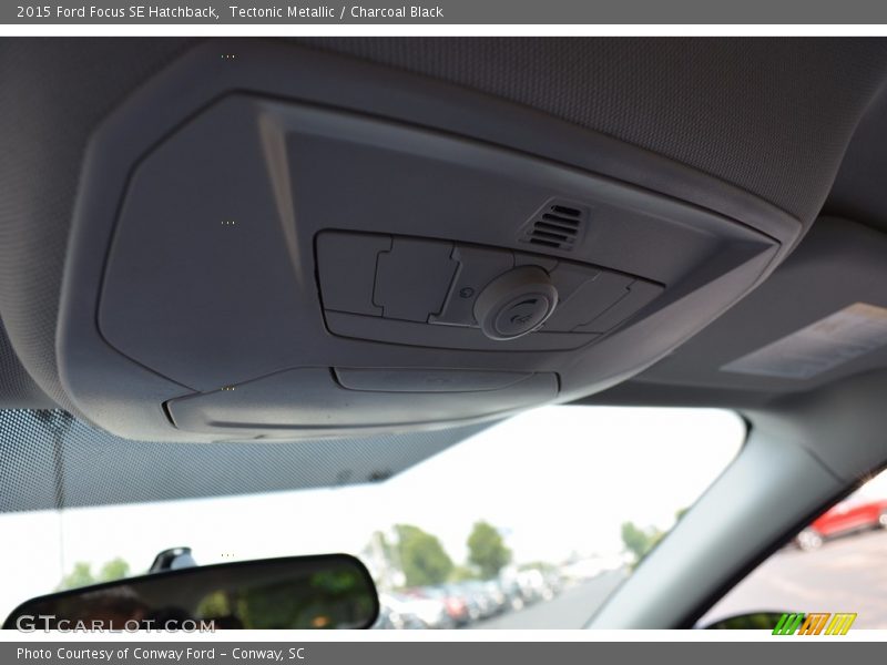 Tectonic Metallic / Charcoal Black 2015 Ford Focus SE Hatchback