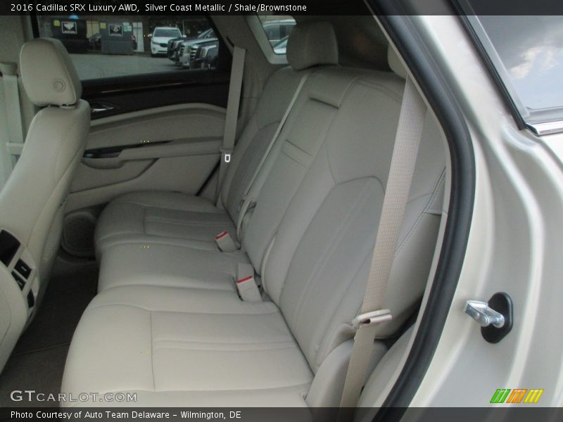 Silver Coast Metallic / Shale/Brownstone 2016 Cadillac SRX Luxury AWD