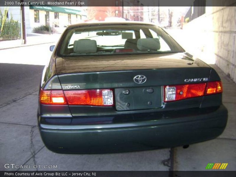 Woodland Pearl / Oak 2000 Toyota Camry LE