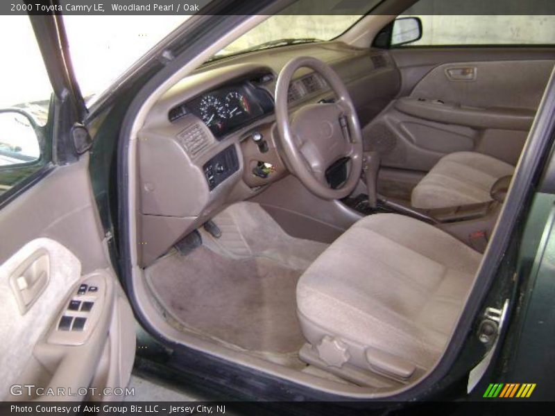 Woodland Pearl / Oak 2000 Toyota Camry LE