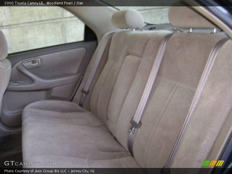 Woodland Pearl / Oak 2000 Toyota Camry LE