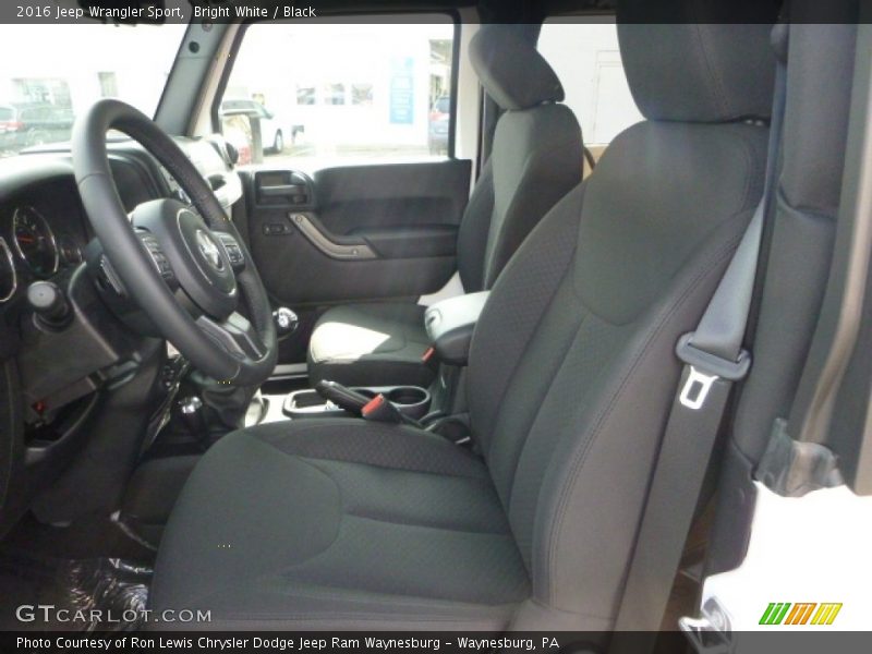 Bright White / Black 2016 Jeep Wrangler Sport