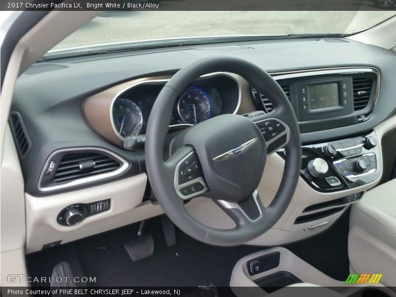 Bright White / Black/Alloy 2017 Chrysler Pacifica LX