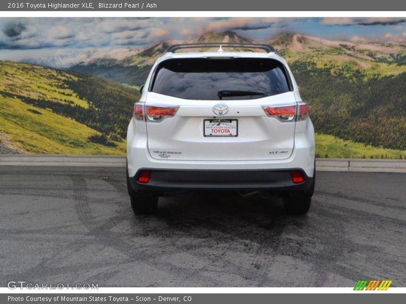Blizzard Pearl / Ash 2016 Toyota Highlander XLE