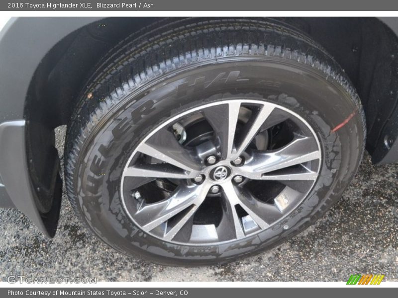 Blizzard Pearl / Ash 2016 Toyota Highlander XLE