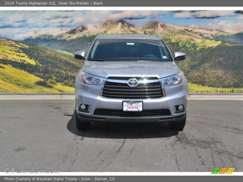 Silver Sky Metallic / Black 2016 Toyota Highlander XLE