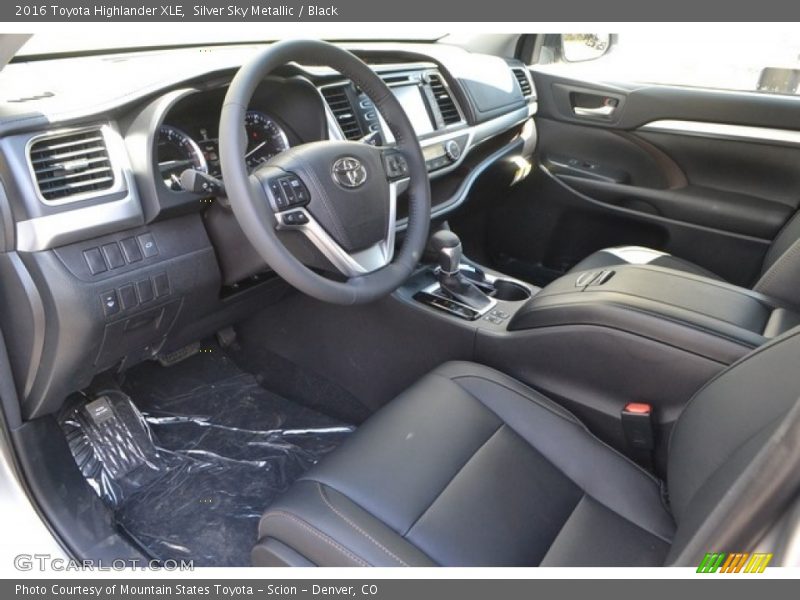 Silver Sky Metallic / Black 2016 Toyota Highlander XLE