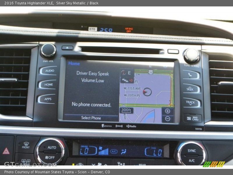 Silver Sky Metallic / Black 2016 Toyota Highlander XLE