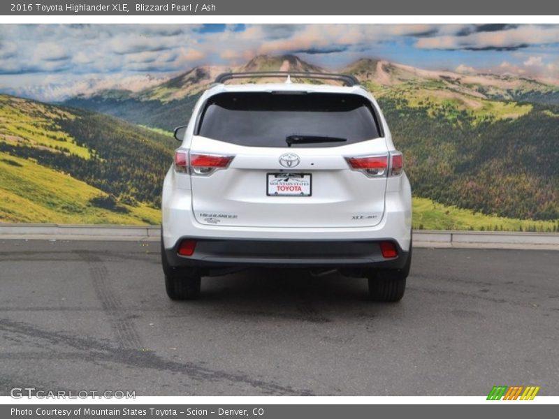 Blizzard Pearl / Ash 2016 Toyota Highlander XLE