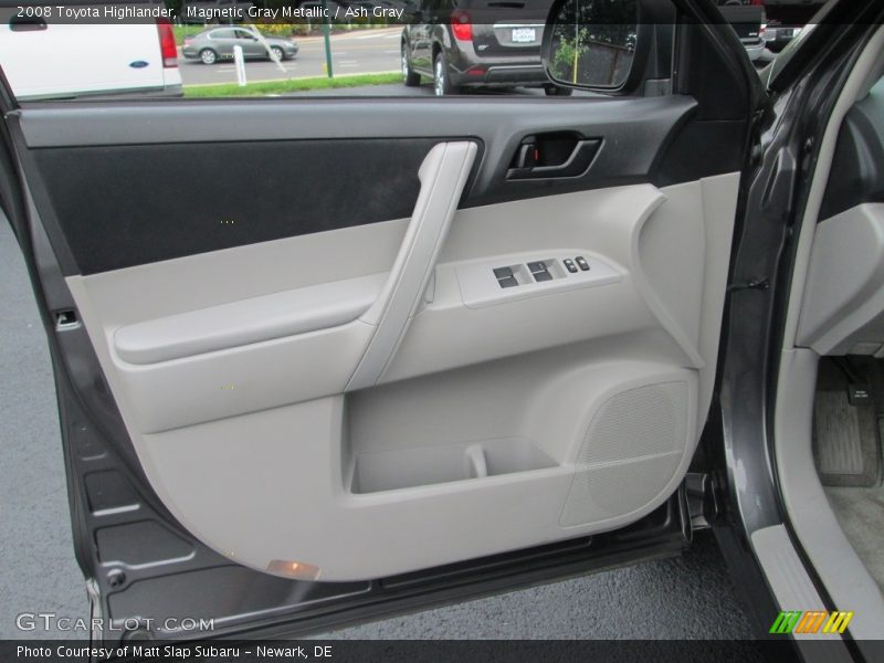 Magnetic Gray Metallic / Ash Gray 2008 Toyota Highlander