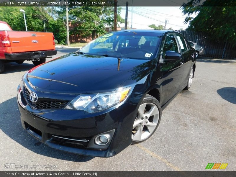 Attitude Black Metallic / Black/Ash 2014 Toyota Camry SE