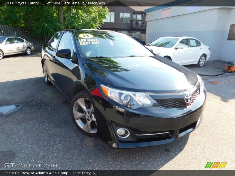 Attitude Black Metallic / Black/Ash 2014 Toyota Camry SE