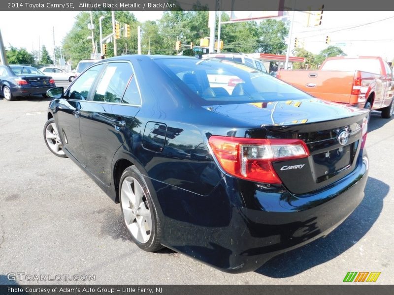 Attitude Black Metallic / Black/Ash 2014 Toyota Camry SE