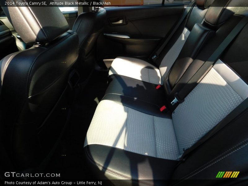 Attitude Black Metallic / Black/Ash 2014 Toyota Camry SE