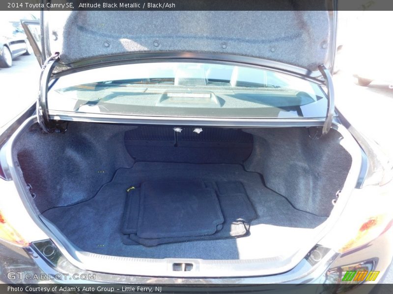 Attitude Black Metallic / Black/Ash 2014 Toyota Camry SE